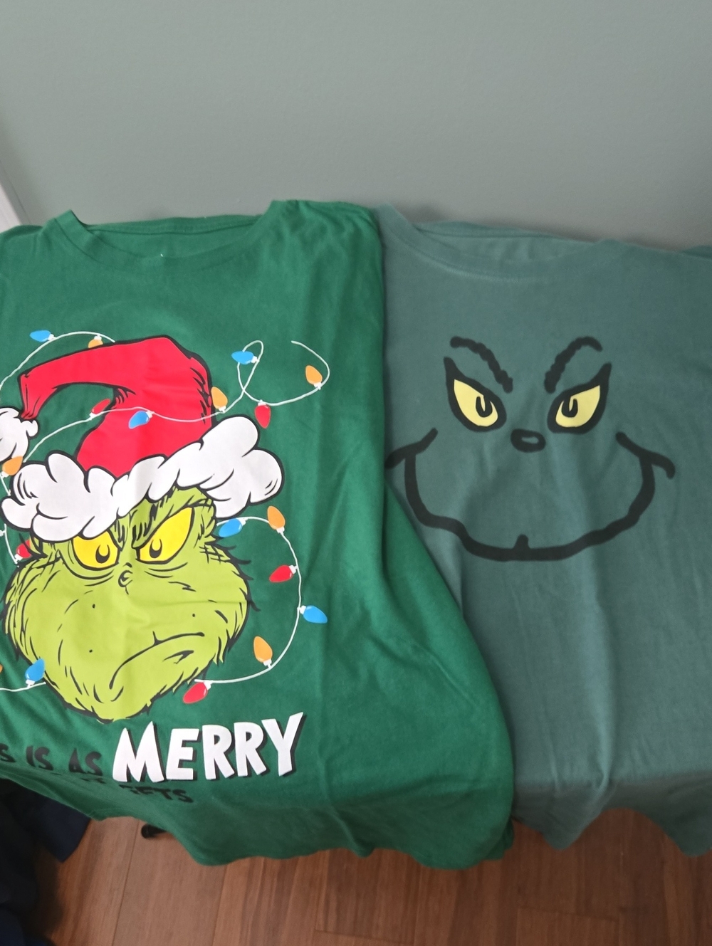 Green Grinch Graphic T-Shirt for Men - Holiday Crew Neck